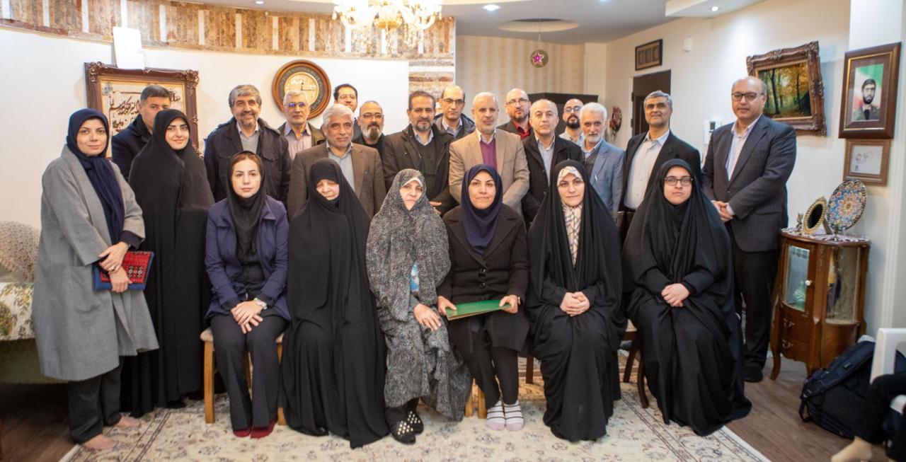 حضور در منزل خانواده معظم شهید عموشاهی به مناسبت روز بزرگداشت شهدا